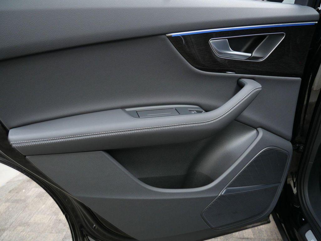 new 2026 Audi Q7 car, priced at $79,005