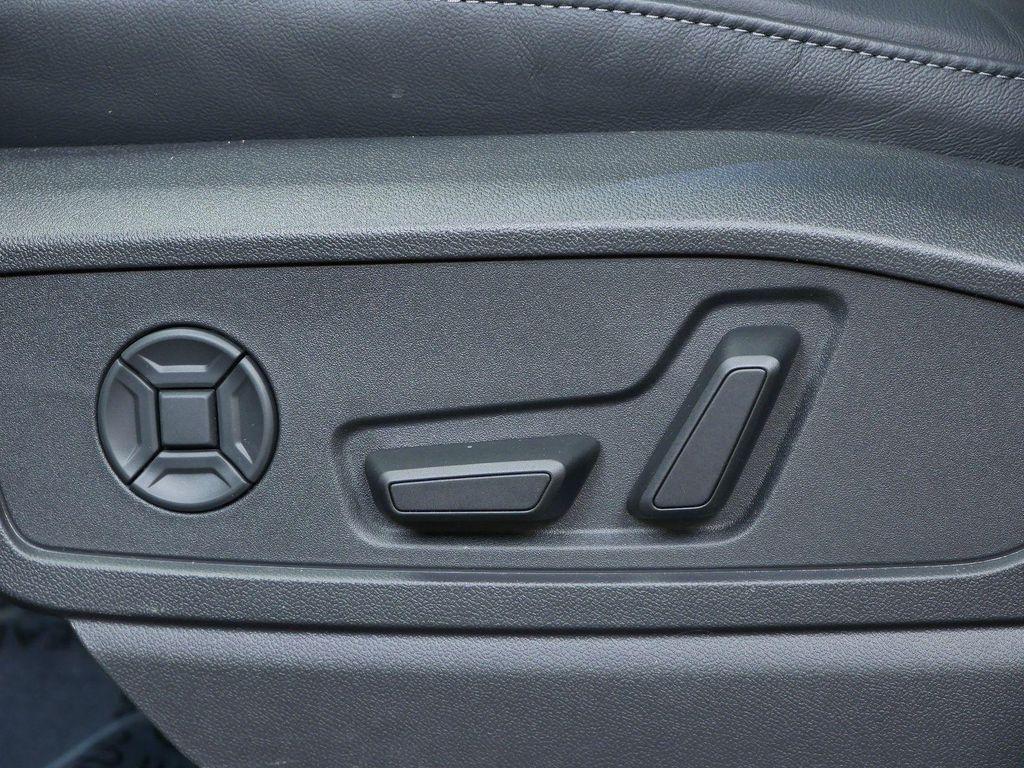 new 2025 Audi Q5 car, priced at $58,900