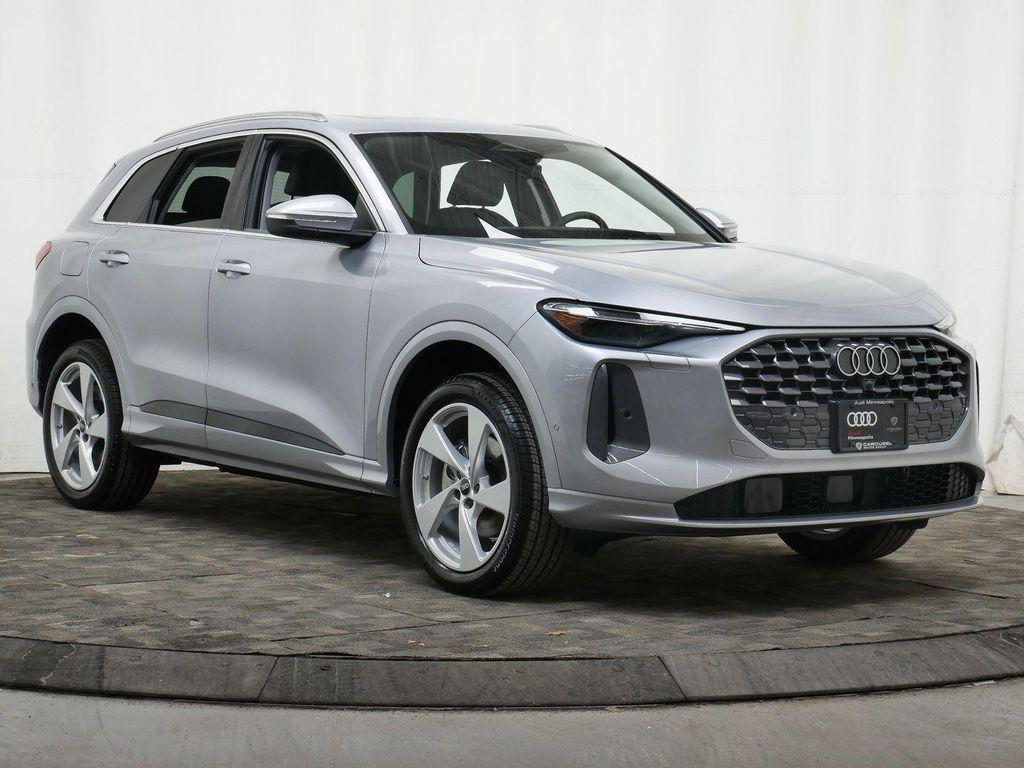 new 2025 Audi Q5 car, priced at $58,900