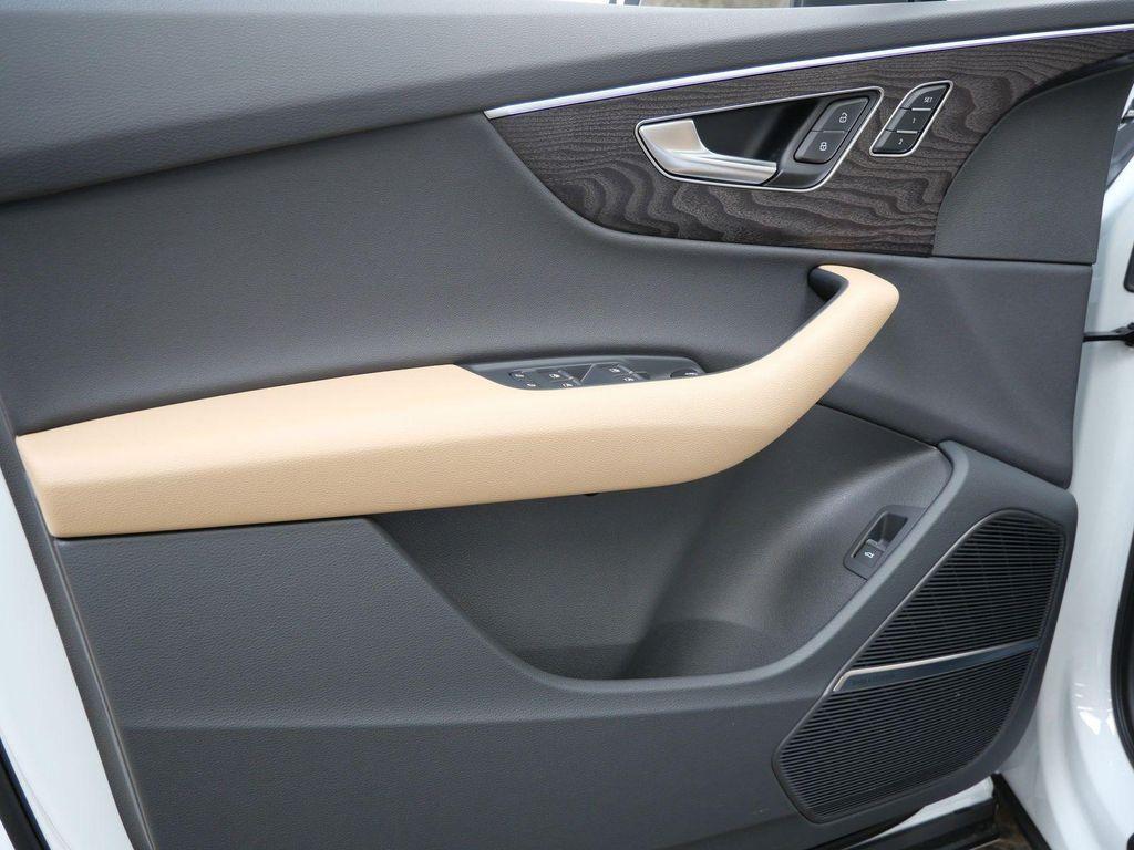 new 2026 Audi Q7 car, priced at $67,260