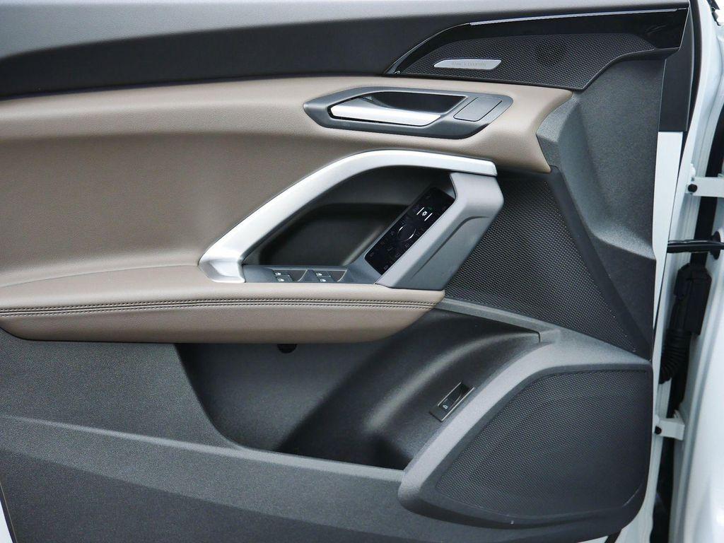 new 2025 Audi Q5 car, priced at $58,750