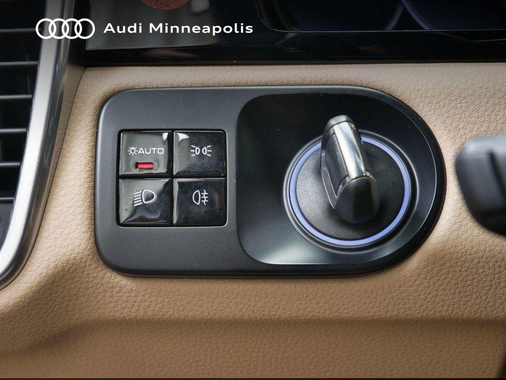 used 2019 Porsche Cayenne car, priced at $30,977