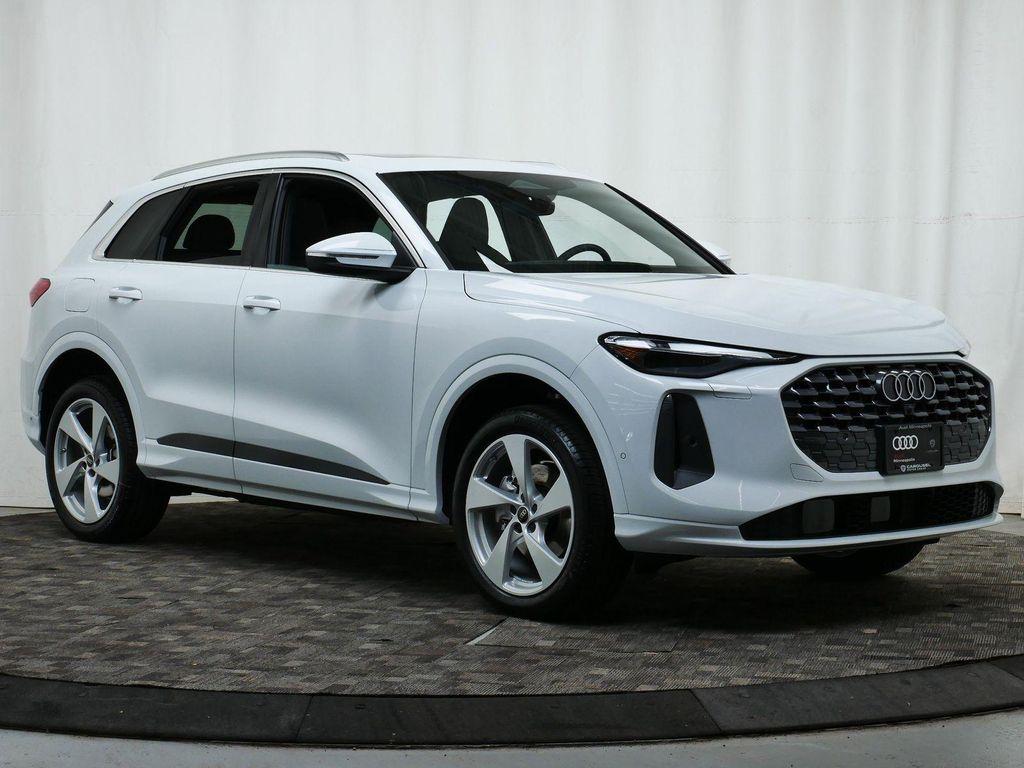 new 2025 Audi Q5 car, priced at $60,500