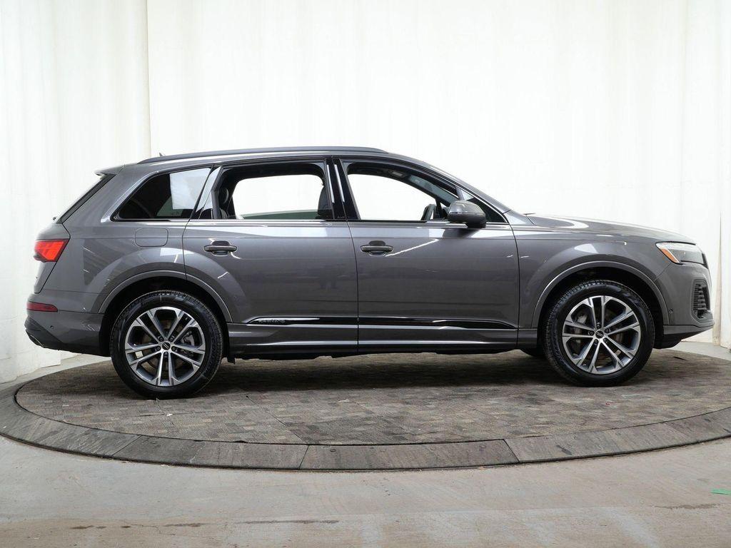 new 2026 Audi Q7 car, priced at $67,895