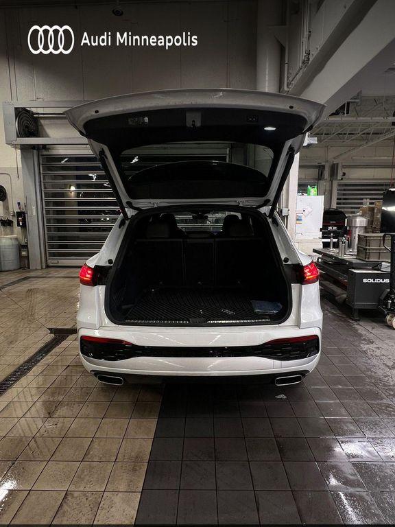 used 2025 Audi Q5 car, priced at $50,977