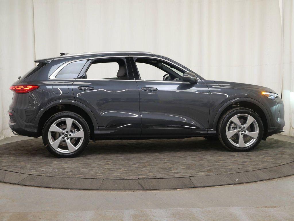 new 2025 Audi Q5 car, priced at $59,625