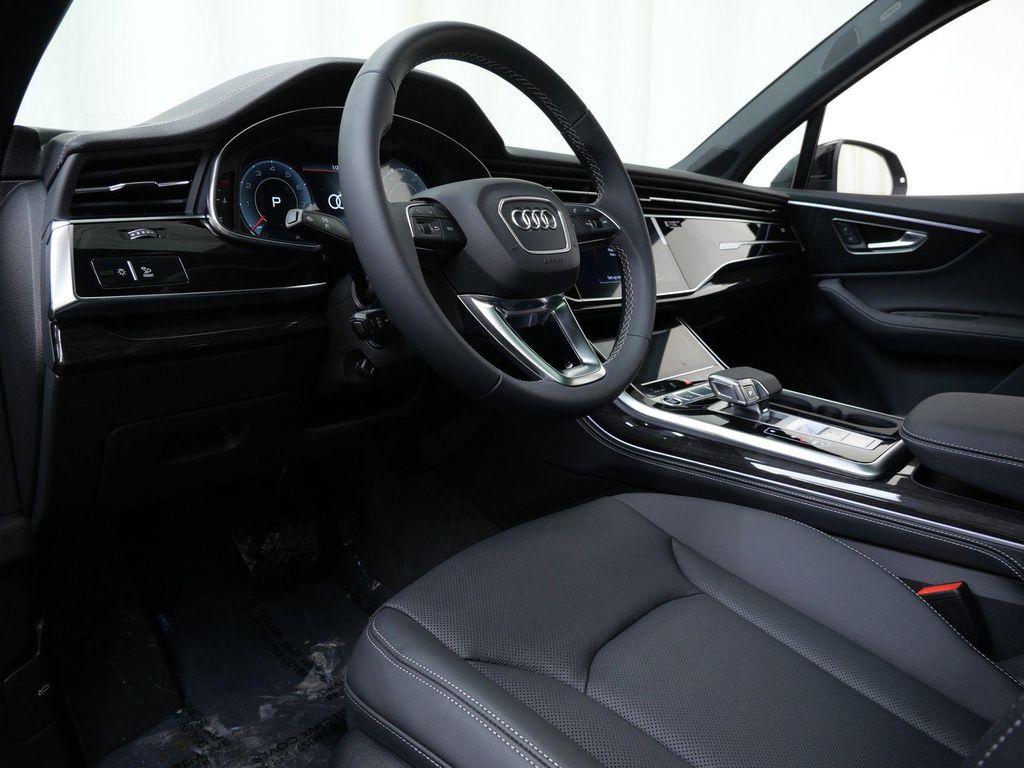 new 2026 Audi Q7 car, priced at $78,445