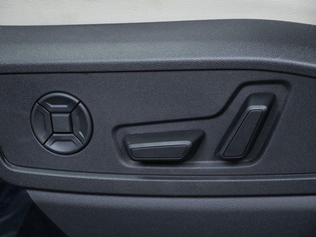 new 2025 Audi Q5 car, priced at $59,495