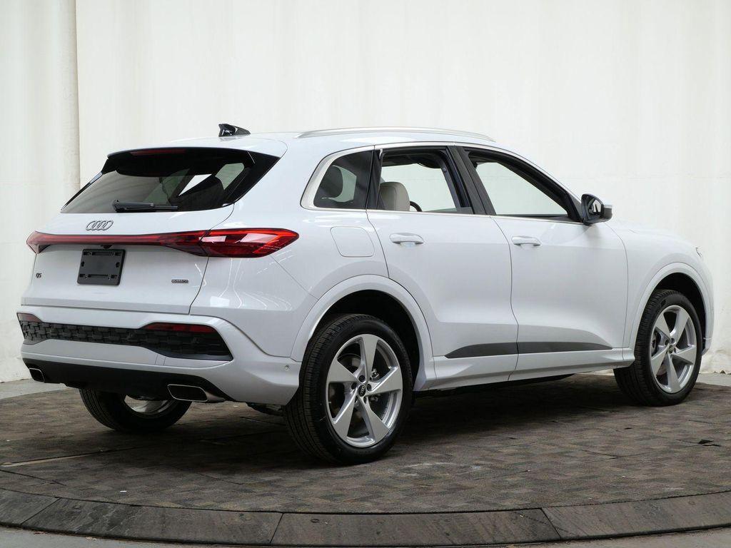 new 2025 Audi Q5 car, priced at $59,495