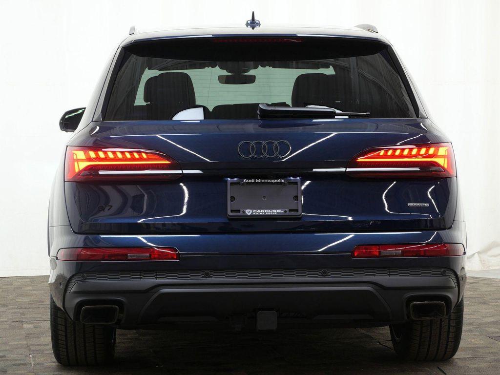 new 2026 Audi Q7 car, priced at $79,005