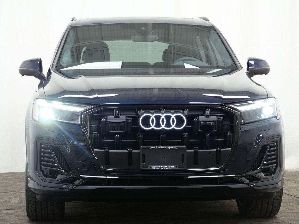 new 2026 Audi Q7 car, priced at $79,005