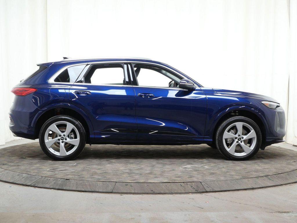 new 2025 Audi Q5 car, priced at $59,525