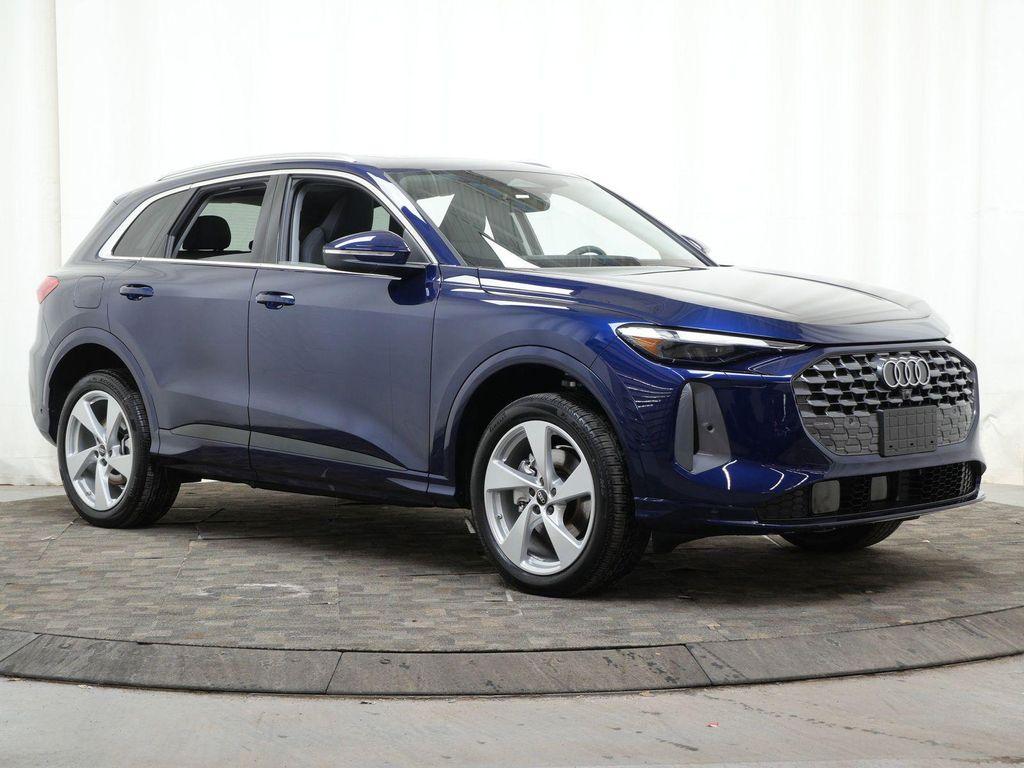 new 2025 Audi Q5 car, priced at $59,525