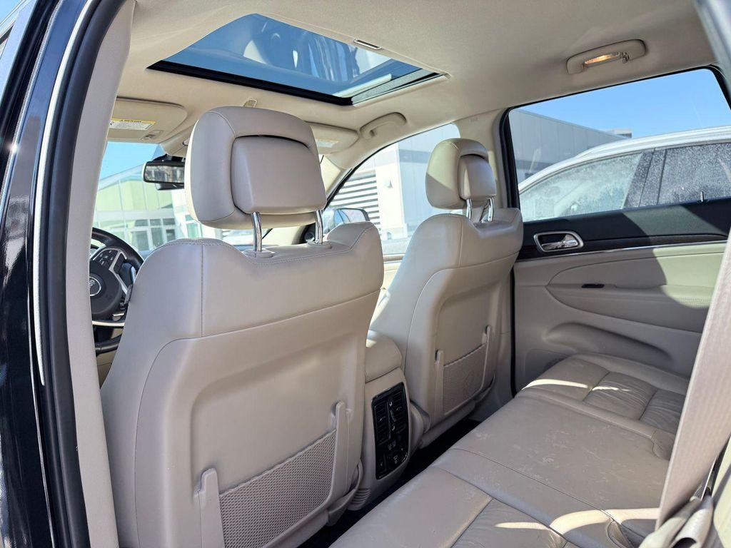 used 2015 Jeep Grand Cherokee car, priced at $16,477