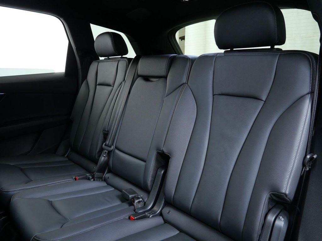 new 2026 Audi Q7 car, priced at $68,410