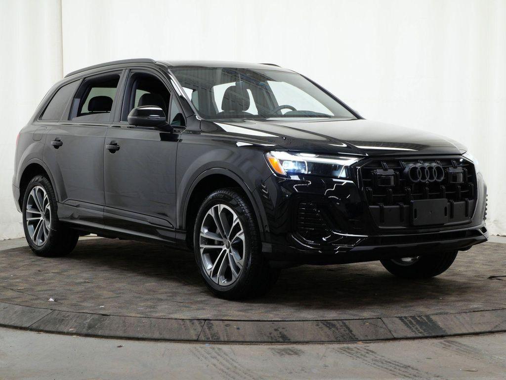 new 2026 Audi Q7 car, priced at $68,410