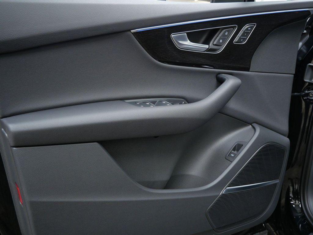 new 2026 Audi Q7 car, priced at $68,410