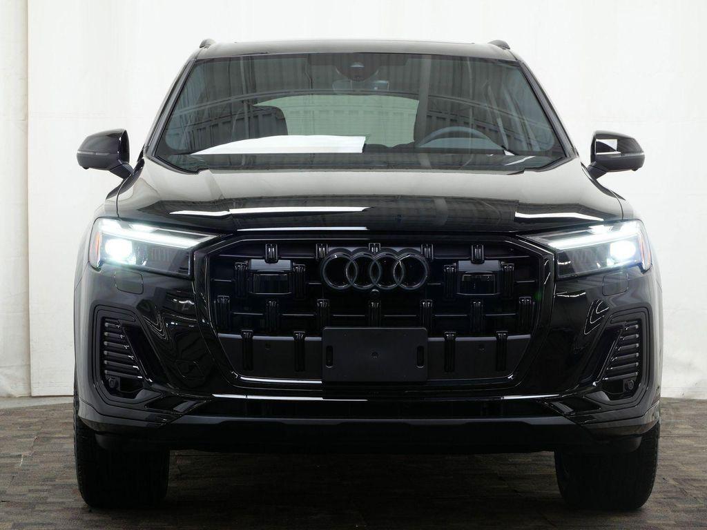 new 2026 Audi Q7 car, priced at $68,410