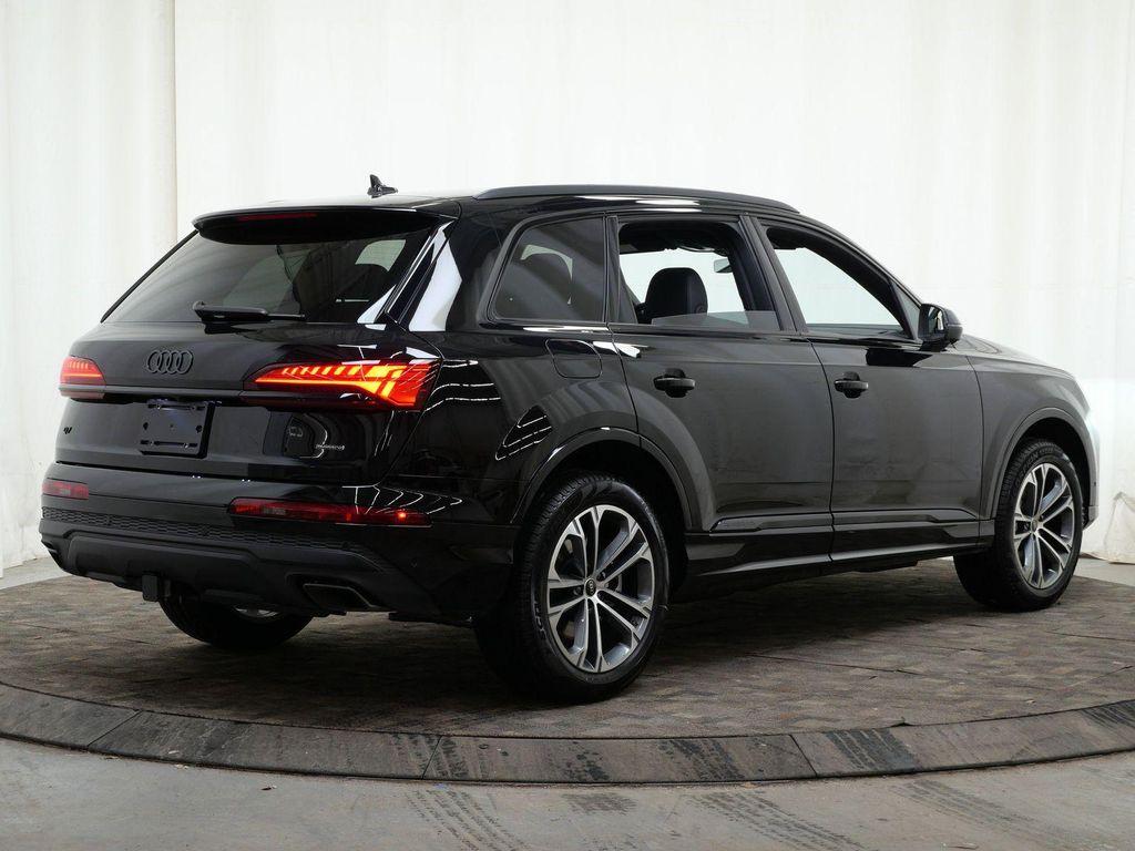 new 2026 Audi Q7 car, priced at $68,410