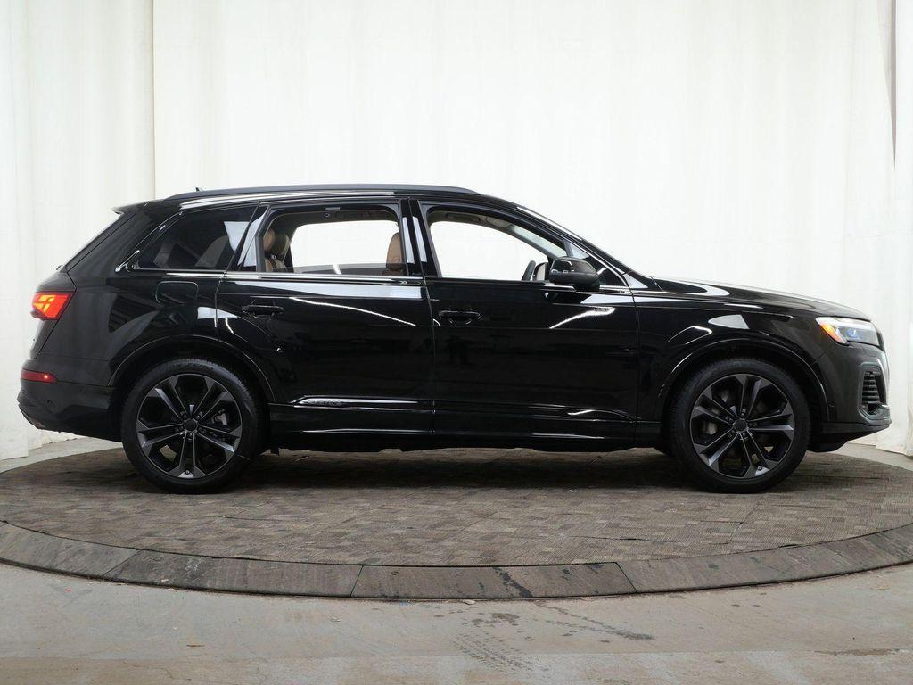 new 2026 Audi Q7 car, priced at $79,005