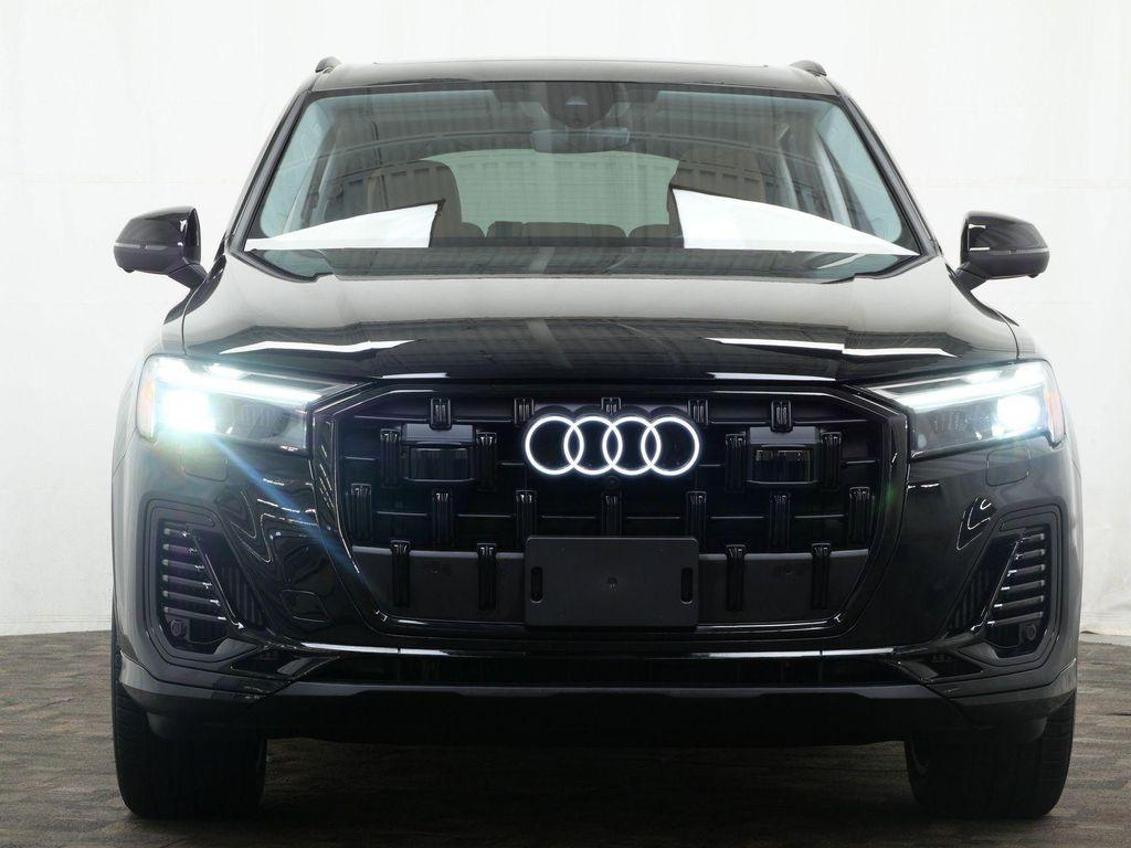 new 2026 Audi Q7 car, priced at $79,005