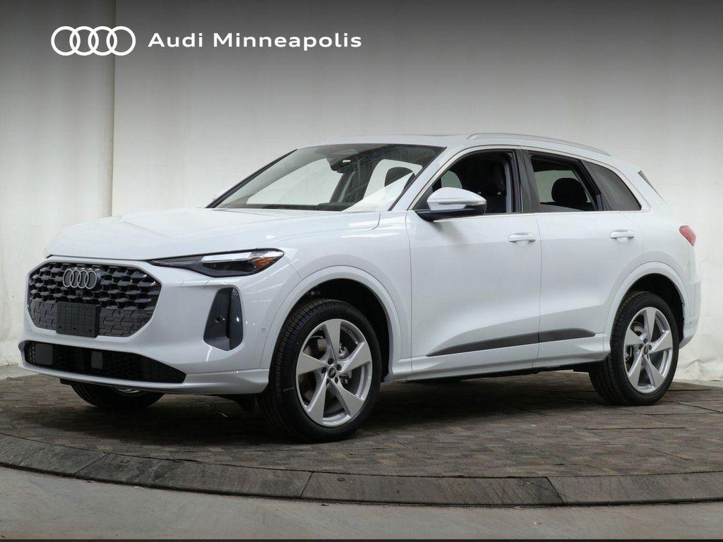 new 2025 Audi Q5 car, priced at $59,030