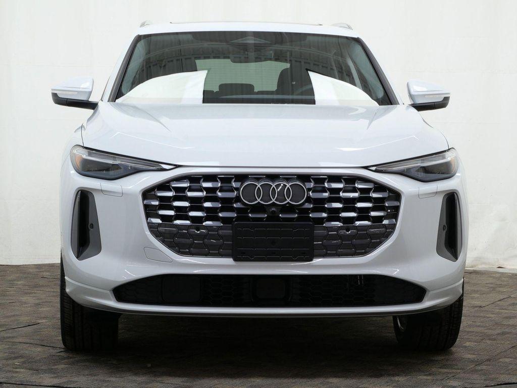 new 2025 Audi Q5 car, priced at $59,030