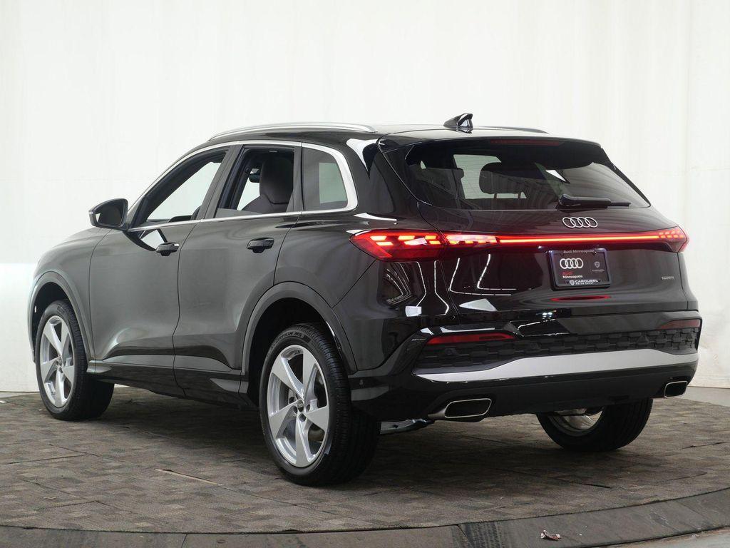 new 2025 Audi Q5 car, priced at $59,525