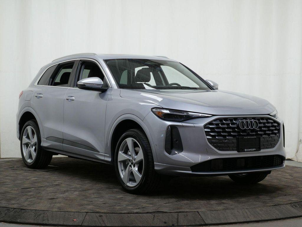 new 2025 Audi Q5 car, priced at $59,495