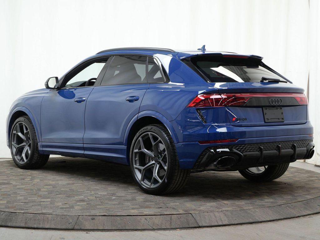 new 2026 Audi RS Q8 car, priced at $156,040