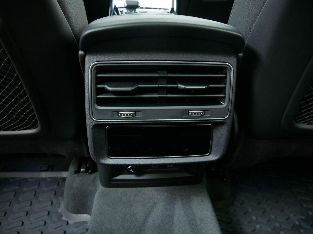 new 2026 Audi Q7 car, priced at $78,445