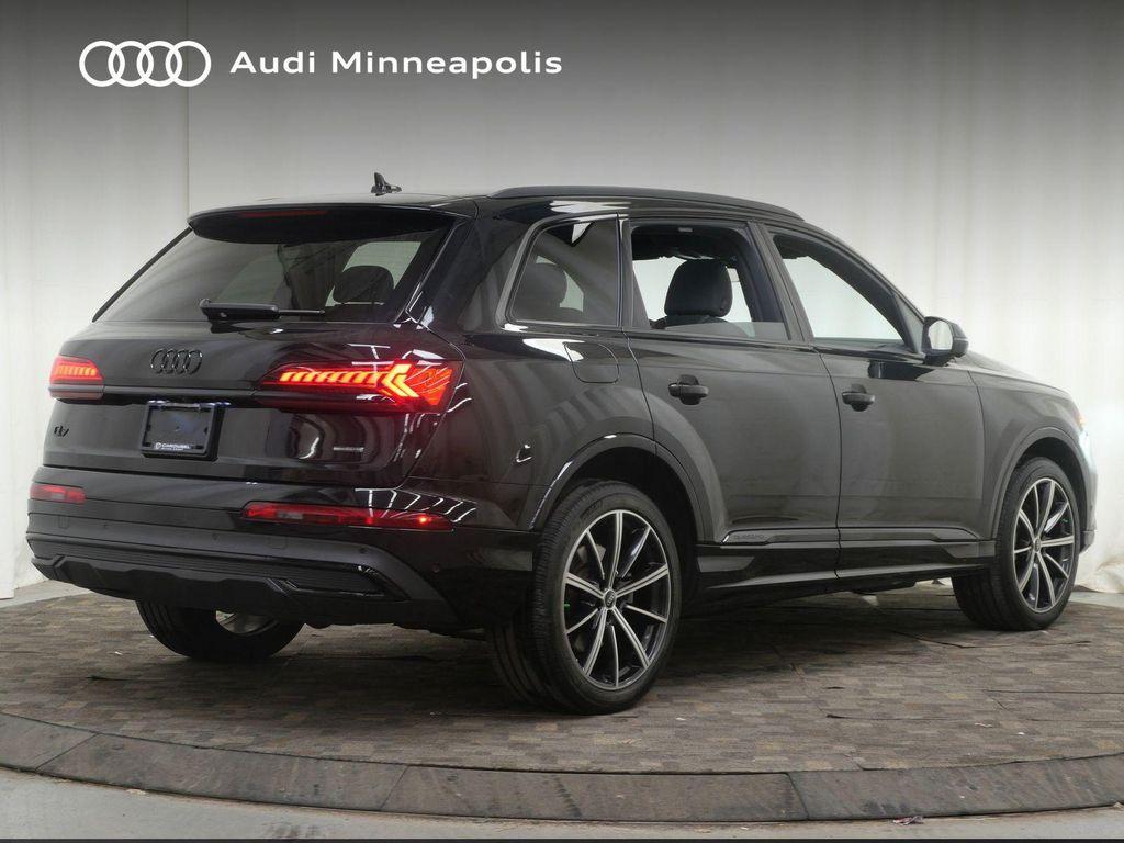 used 2022 Audi Q7 car, priced at $37,977