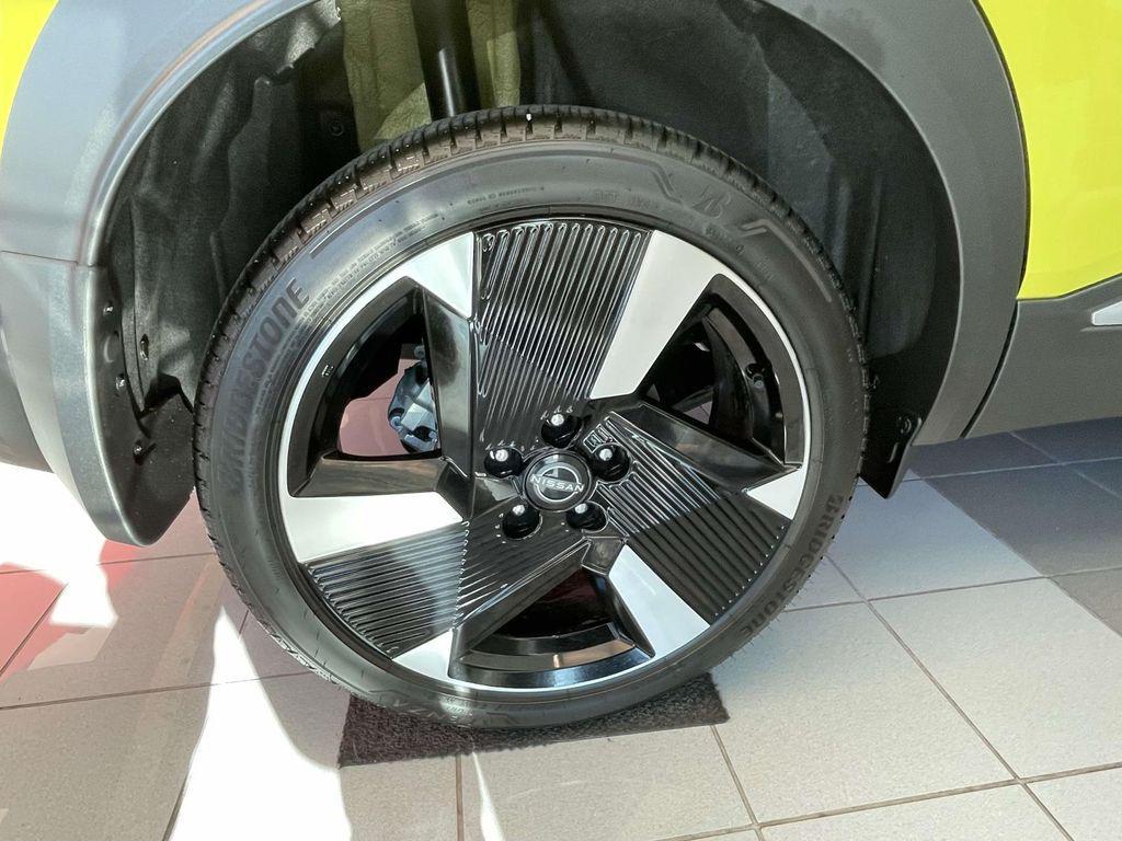 new 2025 Nissan Kicks car, priced at $28,775