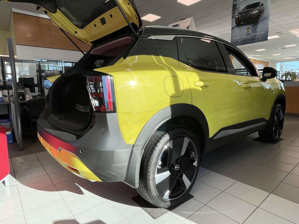 new 2025 Nissan Kicks car, priced at $28,775