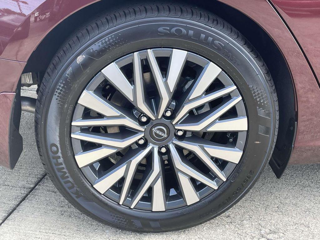 new 2025 Nissan Altima car, priced at $27,569