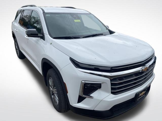used 2025 Chevrolet Traverse car, priced at $38,543
