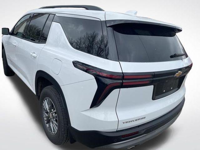 used 2025 Chevrolet Traverse car, priced at $38,543