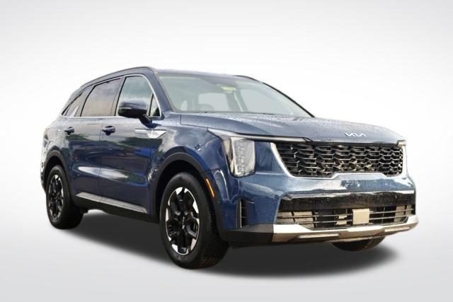 used 2025 Kia Sorento car, priced at $30,730