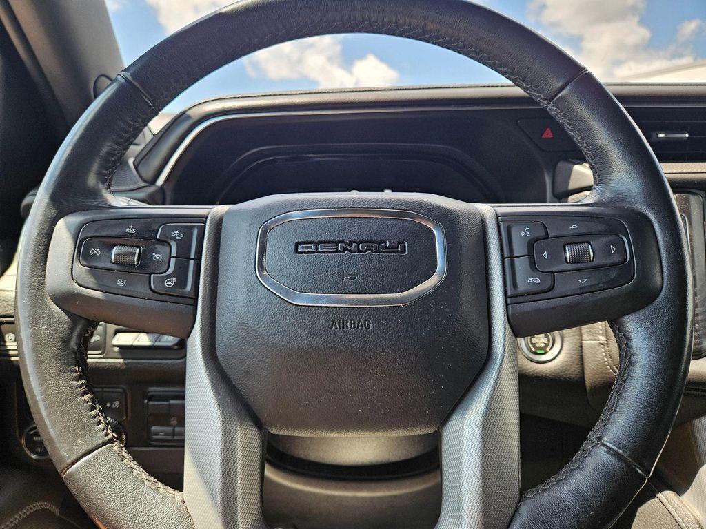 used 2022 GMC Yukon car, priced at $46,492