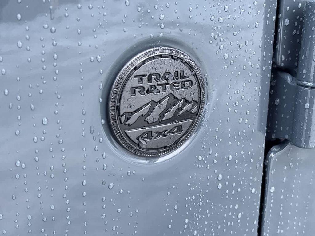 new 2026 Jeep Gladiator car, priced at $45,797