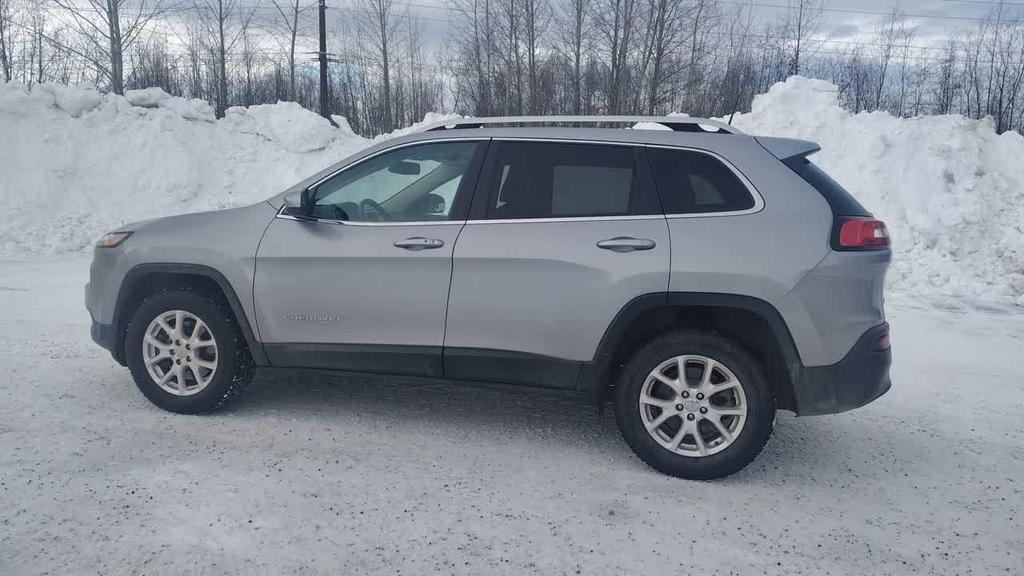 used 2018 Jeep Cherokee car, priced at $17,890