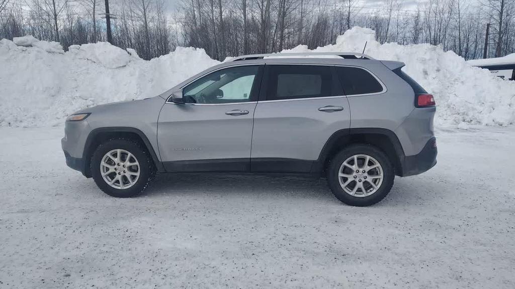 used 2018 Jeep Cherokee car, priced at $17,890