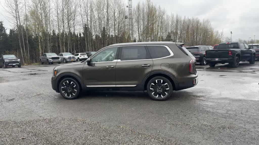 used 2024 Kia Telluride car, priced at $46,995