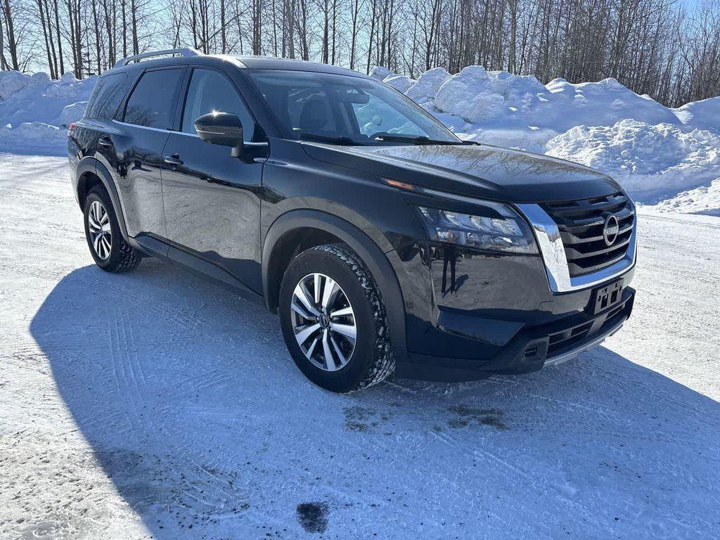 used 2025 Nissan Pathfinder car, priced at $37,500