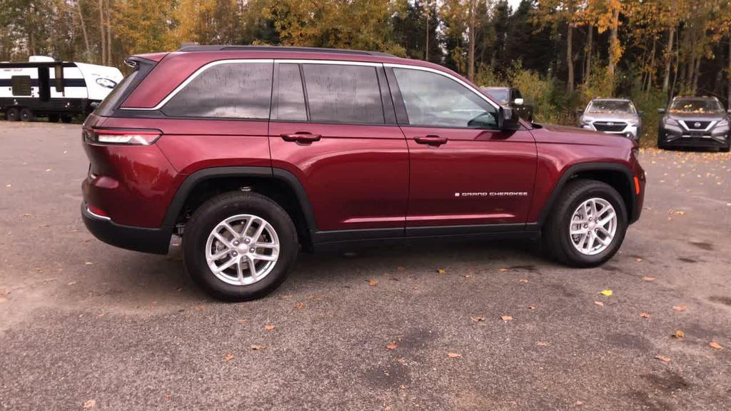 new 2025 Jeep Grand Cherokee car, priced at $37,735