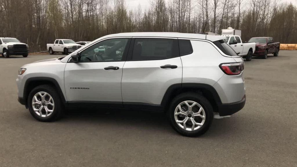 new 2025 Jeep Compass car, priced at $27,890