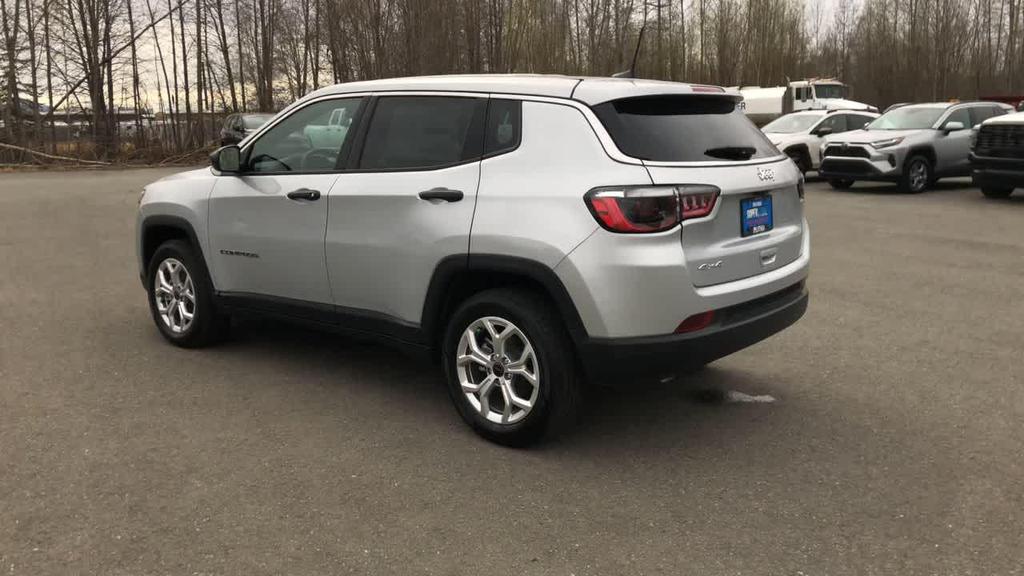 new 2025 Jeep Compass car, priced at $27,890
