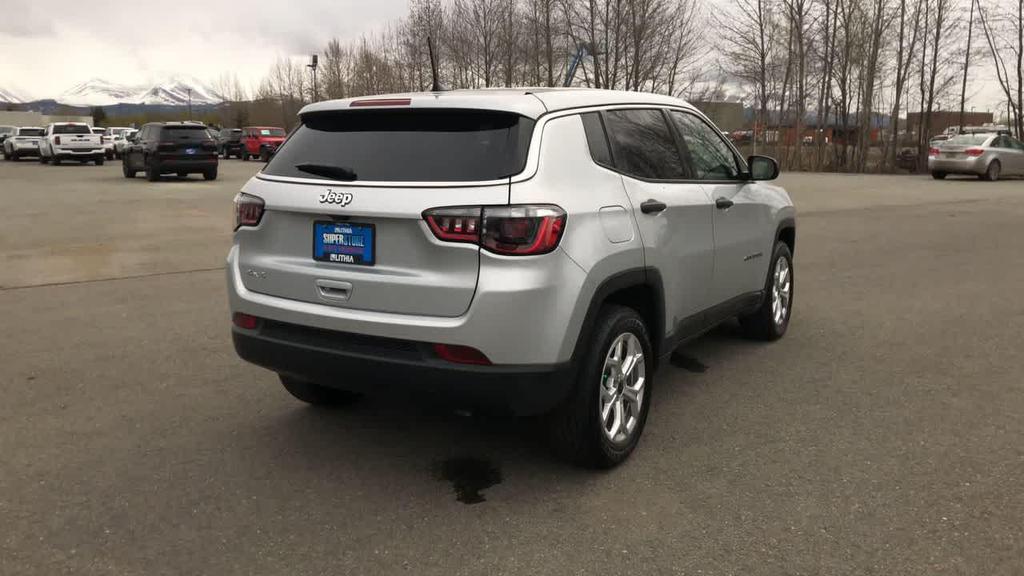 new 2025 Jeep Compass car, priced at $27,890