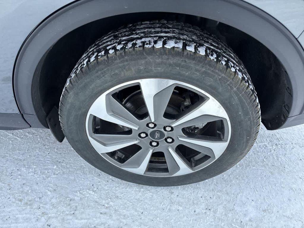 used 2023 Ford Escape car, priced at $27,995