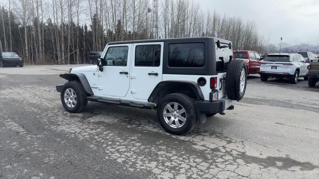 used 2015 Jeep Wrangler Unlimited car, priced at $17,500